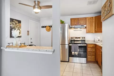 Kitchen - 35 Bayview Ter #3, Danvers, MA 01923 photo 4 of 6