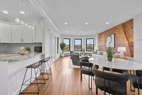 60 Charlesgate W #3-C, Boston, MA 02215