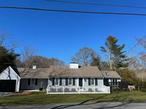 126 Bayst, Osterville, MA 02655 photo 2