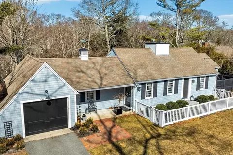 126 Bayst, Osterville, MA 02655