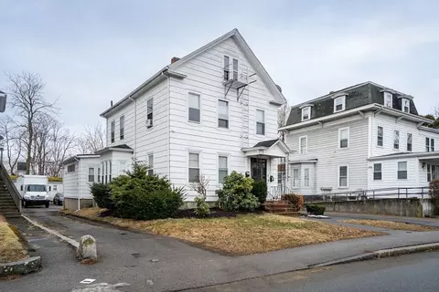 161 High St, Taunton, MA 02780