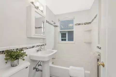 41 Ackers Ave #2, Brookline, MA 02445 photo 14