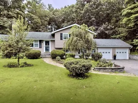 11 Magnolia Rd, Sudbury, MA 01776