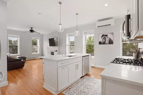 311 Emerson St #11, Boston, MA 02127