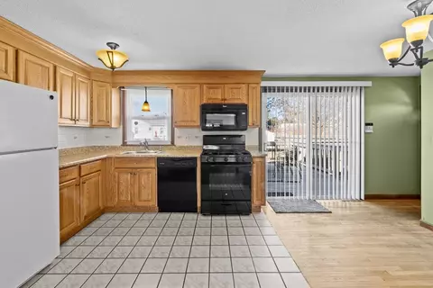 820 Oak Grove Ave, Fall River, MA 02720 photo 15