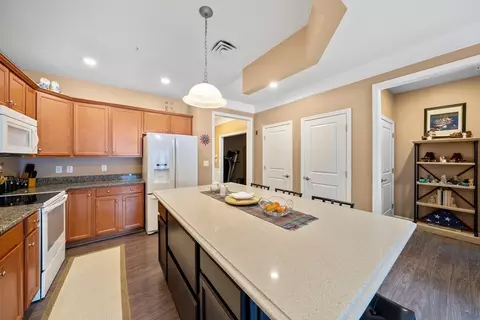 Kitchen - 75 Augustus Ct #1010, Reading, MA 01867 photo 4 of 4