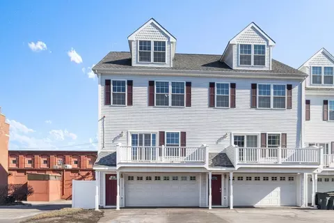 8 Amaranth Pl #8, Medford, MA 02155