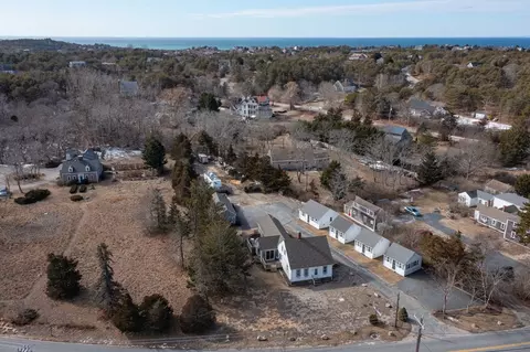 22 Shore Rd, Provincetown, MA 02657