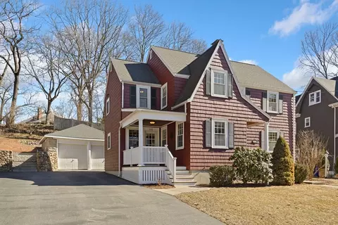 181 Ashland St, Melrose, MA 02176