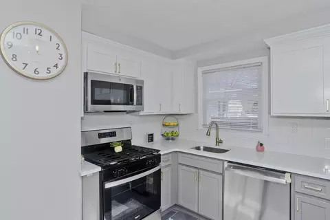 191 Pheland, Springfield, MA 01109 photo 5