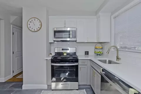 191 Pheland, Springfield, MA 01109 photo 3