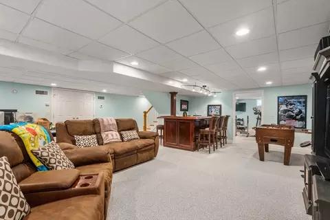 45 Heritage Dr, Walpole, MA 02081 photo 24