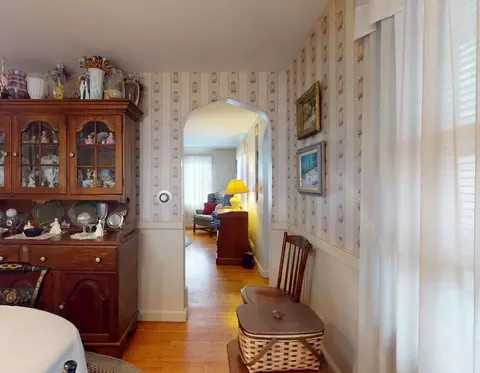 Entry Way - 157 Gillette Ave, Springfield, MA 01118 photo 2 of 2
