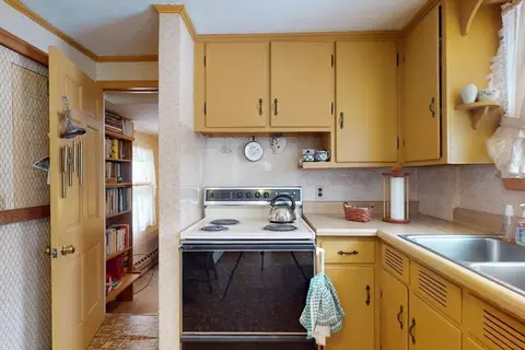 Kitchen - 157 Gillette Ave, Springfield, MA 01118 photo 3 of 5