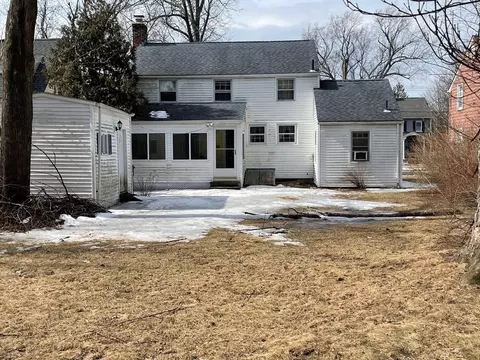 Exterior - 157 Gillette Ave, Springfield, MA 01118 photo 6 of 8
