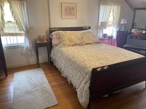 Bedroom - 157 Gillette Ave, Springfield, MA 01118 photo 4 of 9