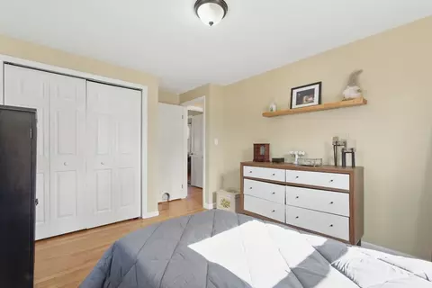 76 Hazen St, Springfield, MA 01119 photo 16
