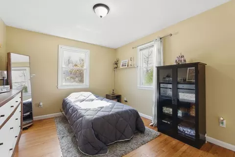 76 Hazen St, Springfield, MA 01119 photo 15