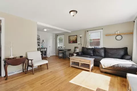 76 Hazen St, Springfield, MA 01119 photo 2