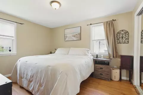 76 Hazen St, Springfield, MA 01119 photo 10