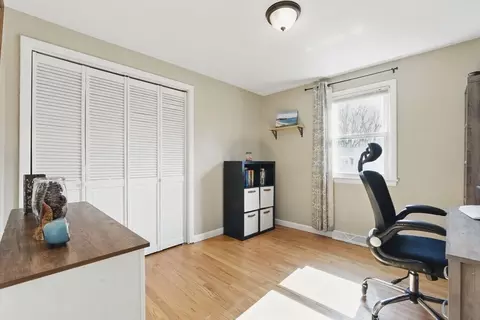 76 Hazen St, Springfield, MA 01119 photo 13