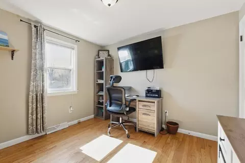76 Hazen St, Springfield, MA 01119 photo 14