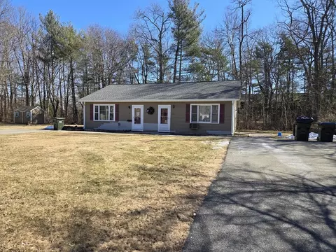 52 Old Forge Rd, Bridgewater, MA 02324