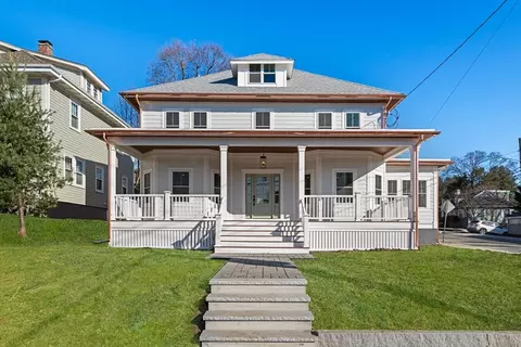 125 Common St, Watertown, MA 02472