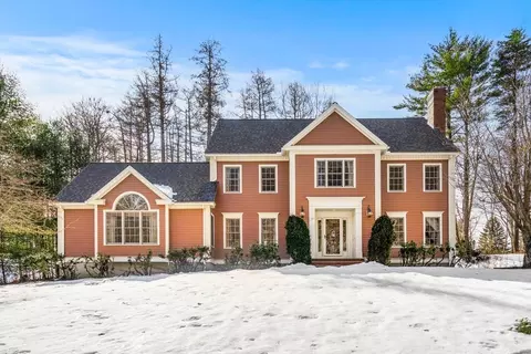 37 Fellows Rd, Ipswich, MA 01938