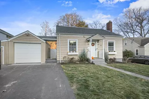 12 June Street Ter, Worcester, MA 01602