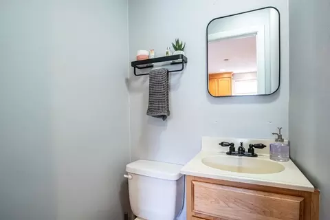 24 26 Mcalee Ave, Framingham, MA 01702 photo 18