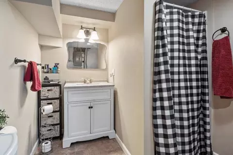 24 26 Mcalee Ave, Framingham, MA 01702 photo 37