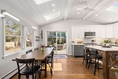 4 Stevens Rd, Wellesley, MA 02482 photo 9