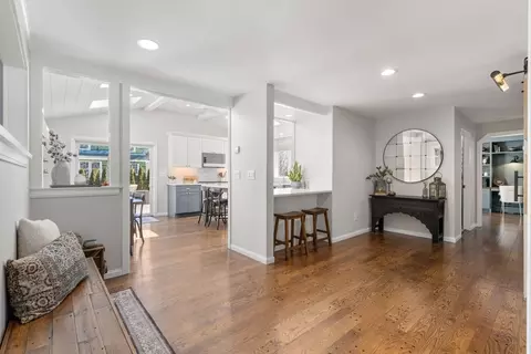 4 Stevens Rd, Wellesley, MA 02482 photo 3