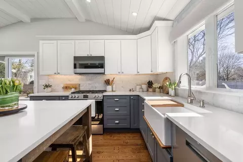 4 Stevens Rd, Wellesley, MA 02482 photo 6