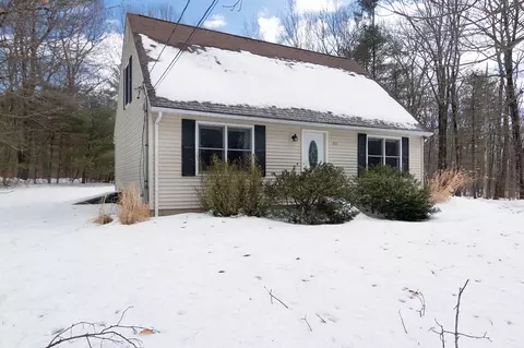 336 Pommogussett Rd, Rutland, MA 01543