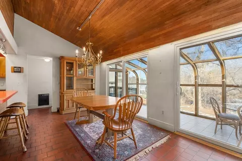 122 Forest St, Worcester, MA 01609 photo 7