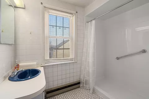 122 Forest St, Worcester, MA 01609 photo 21
