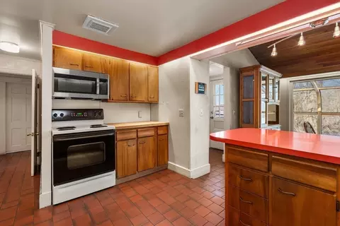 122 Forest St, Worcester, MA 01609 photo 18