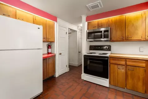 122 Forest St, Worcester, MA 01609 photo 19