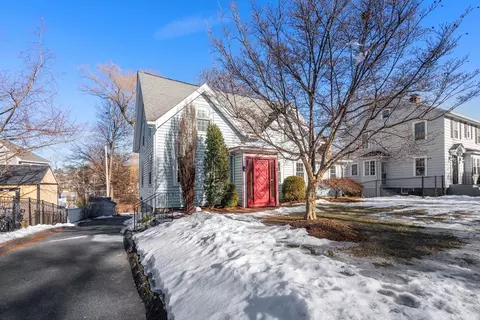 122 Forest St, Worcester, MA 01609 photo 4