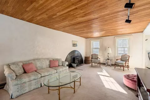 122 Forest St, Worcester, MA 01609 photo 13