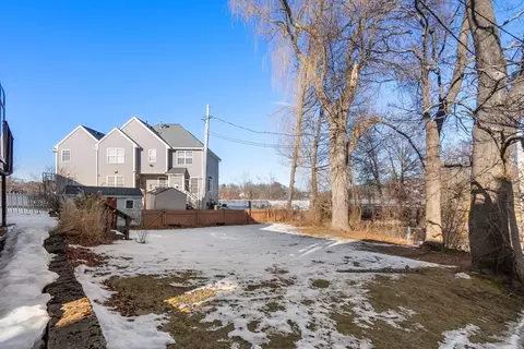 122 Forest St, Worcester, MA 01609 photo 38
