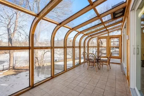 122 Forest St, Worcester, MA 01609 photo 5