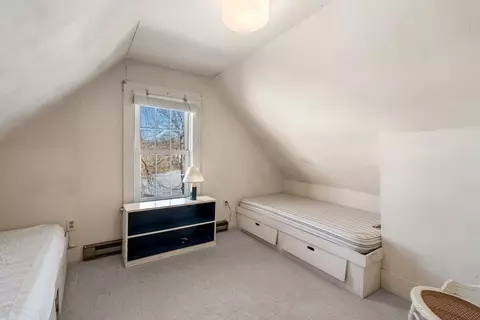 122 Forest St, Worcester, MA 01609 photo 24