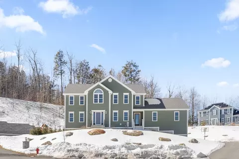 6 Oakley Dr, Rutland, MA 01543