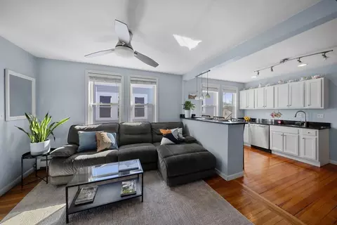 29 Whipple Ave #3L, Roslindale, MA 02131