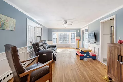 13 W Pine Dr, Walpole, MA 02081 photo 4