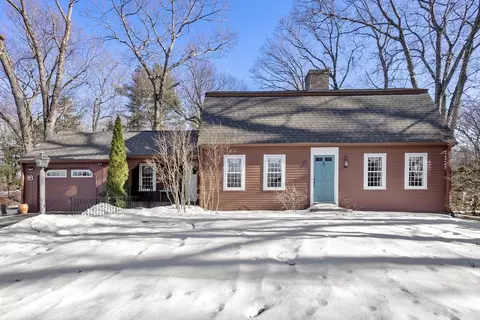16 E Dudley St, Marlborough, MA 01752