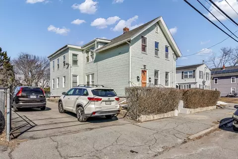 18 Pleasant St, Lawrence, MA 01841